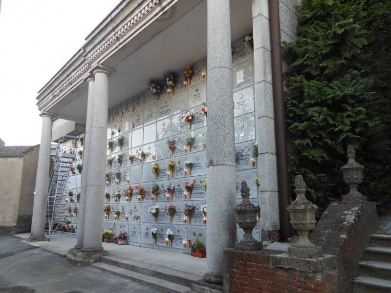 Apertura cimitero comunale
